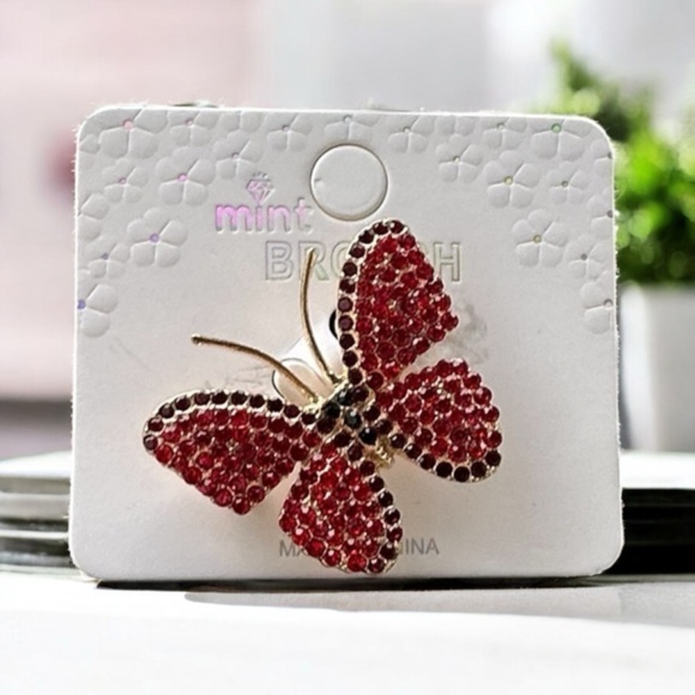 5/$25 Minto Red Crystal Butterfly Brooch Pin